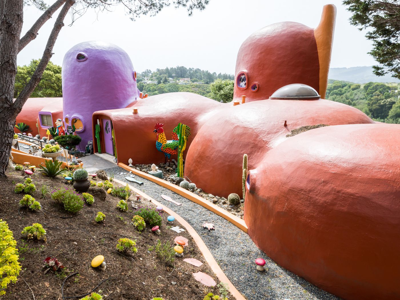 FlintstoneHouse PChang 2178