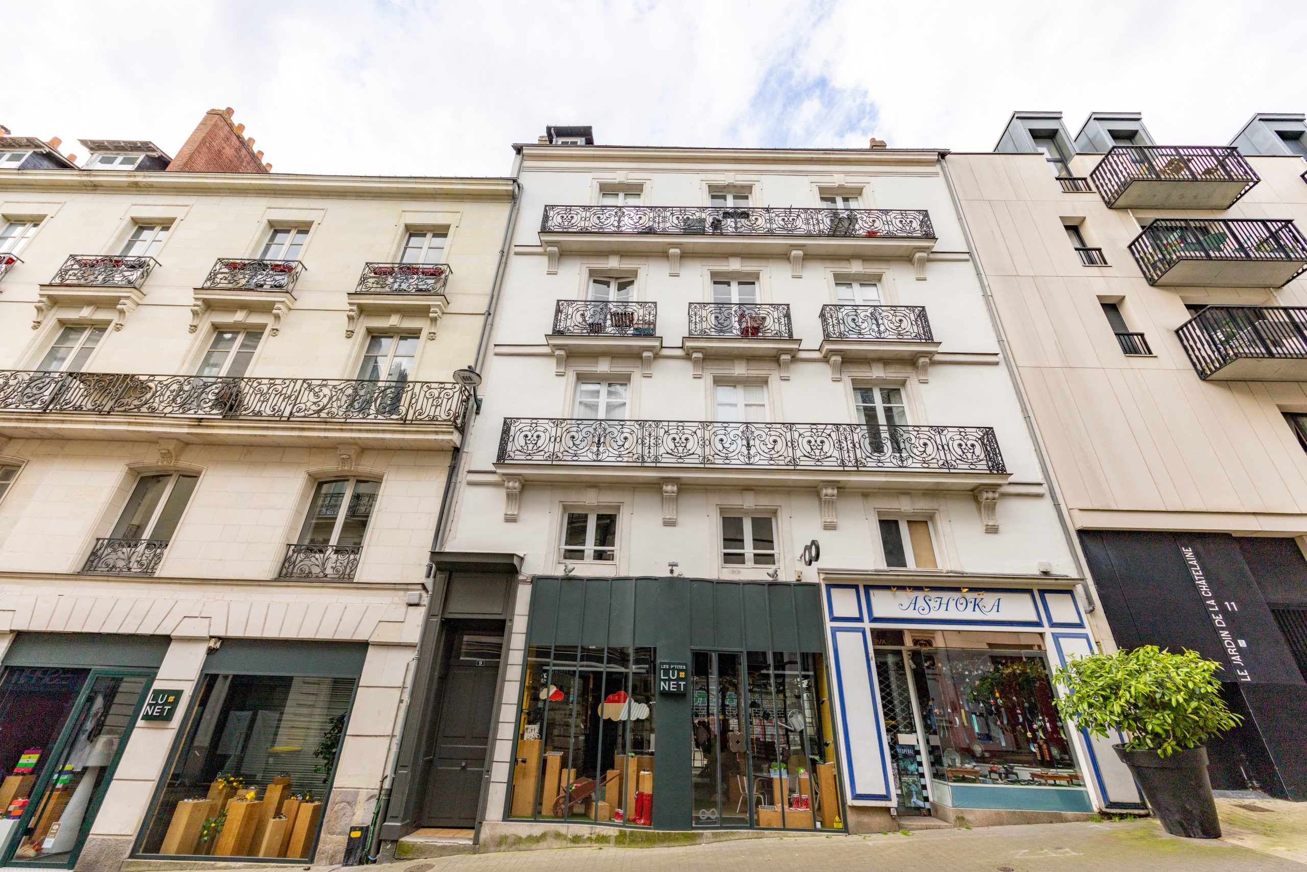 Full Image