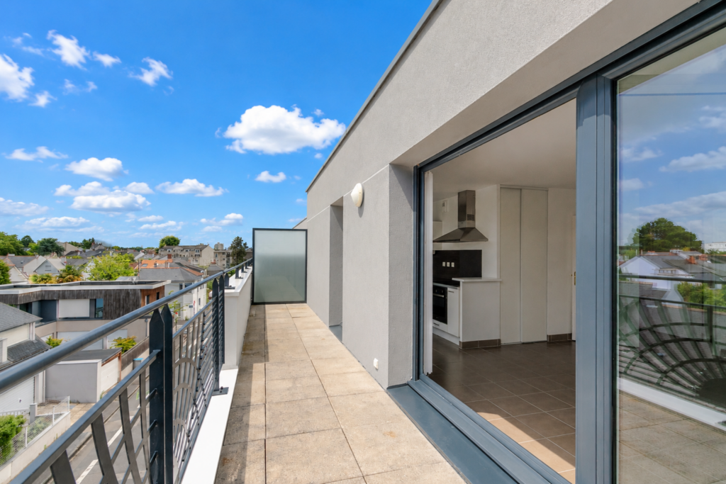 Terrasse ciel bleu