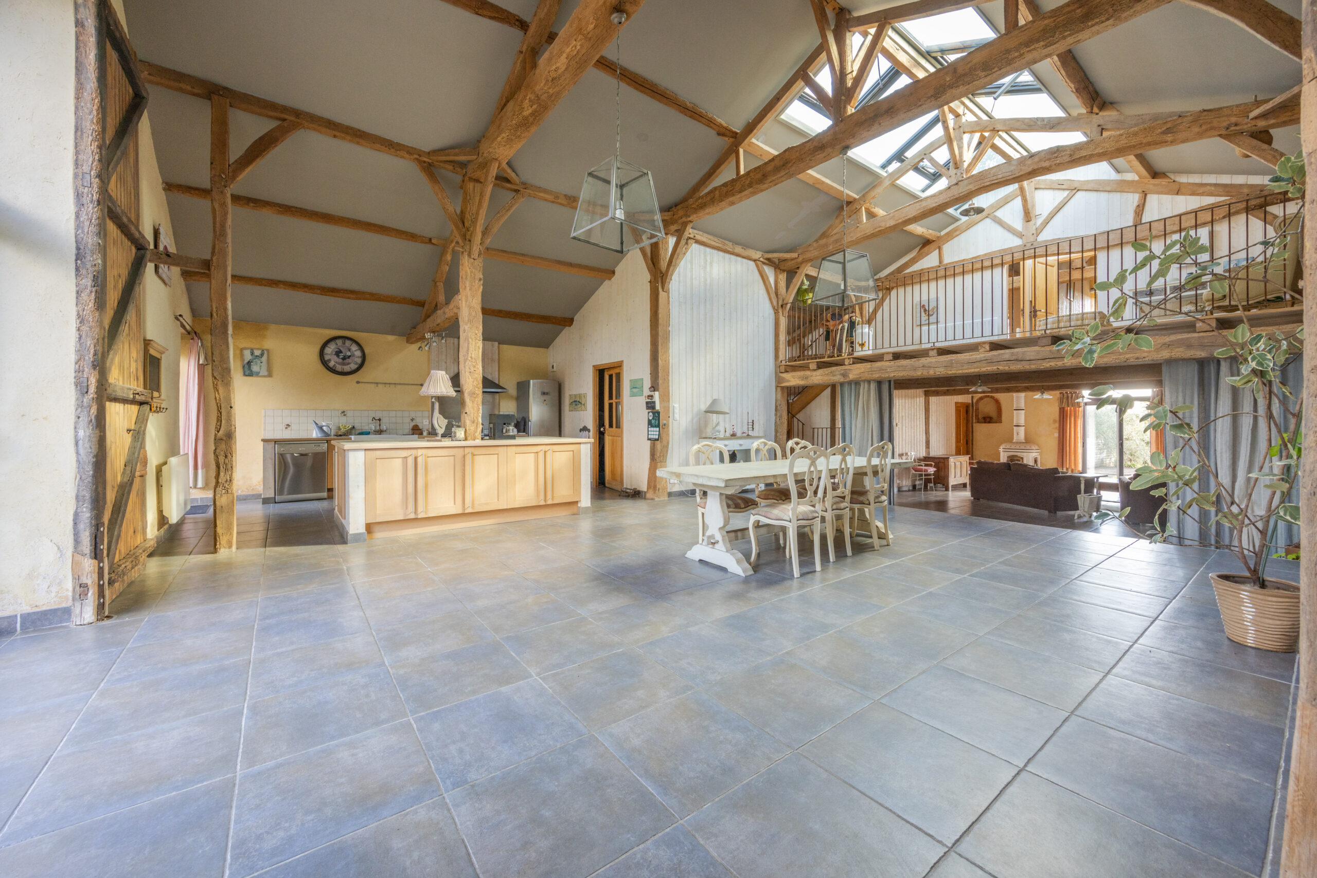 Maison 6 pièces 443 m² · à La Garnache · 443 m² · 745 000 €